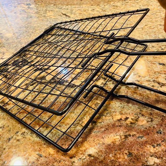 Charcoal Companion Non-Stick Fish Grilling Basket - Picture 7 of 7